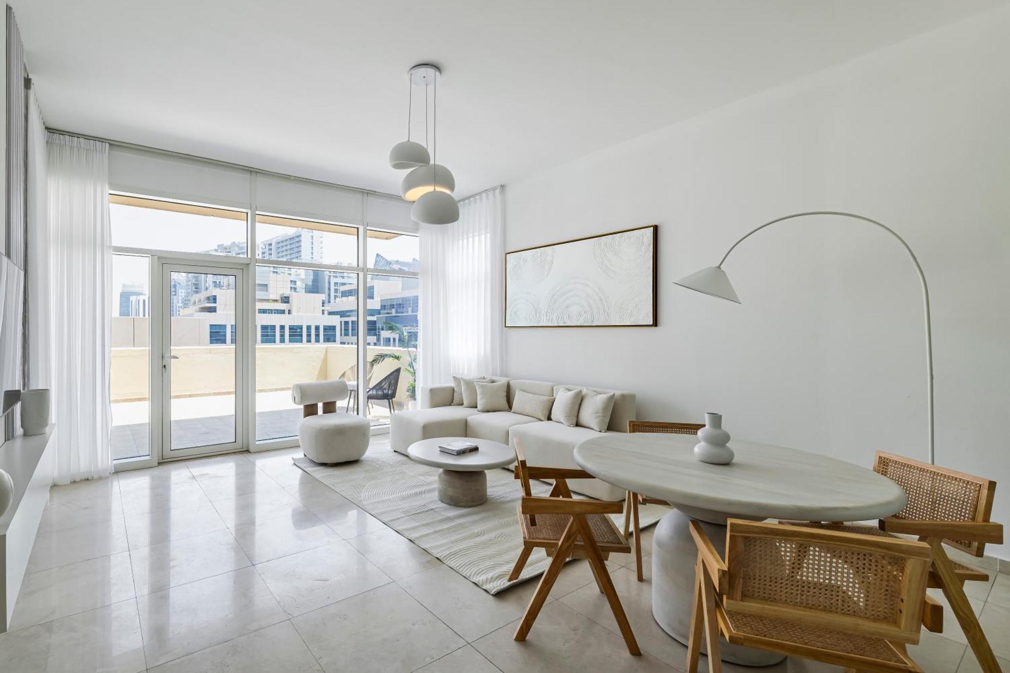 Apartment 1br Extra Bedroom Bay Square B7, View Dubai